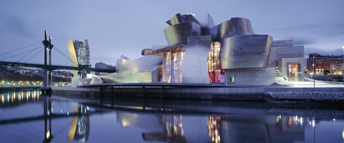 Lux Cityhall + Parking Bilbao Eksteriør billede