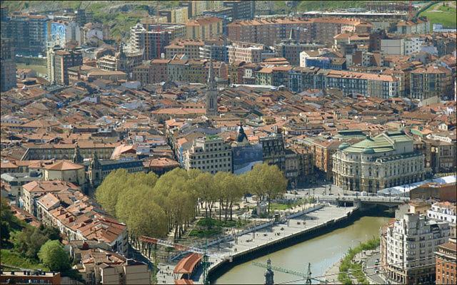 Lux Cityhall + Parking Bilbao Eksteriør billede